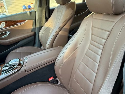 Used 2020 Mercedes-Benz E 450 4MATIC Wagon image 26