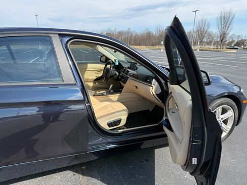 Used 2015 BMW 320i Sedan RWD image 6
