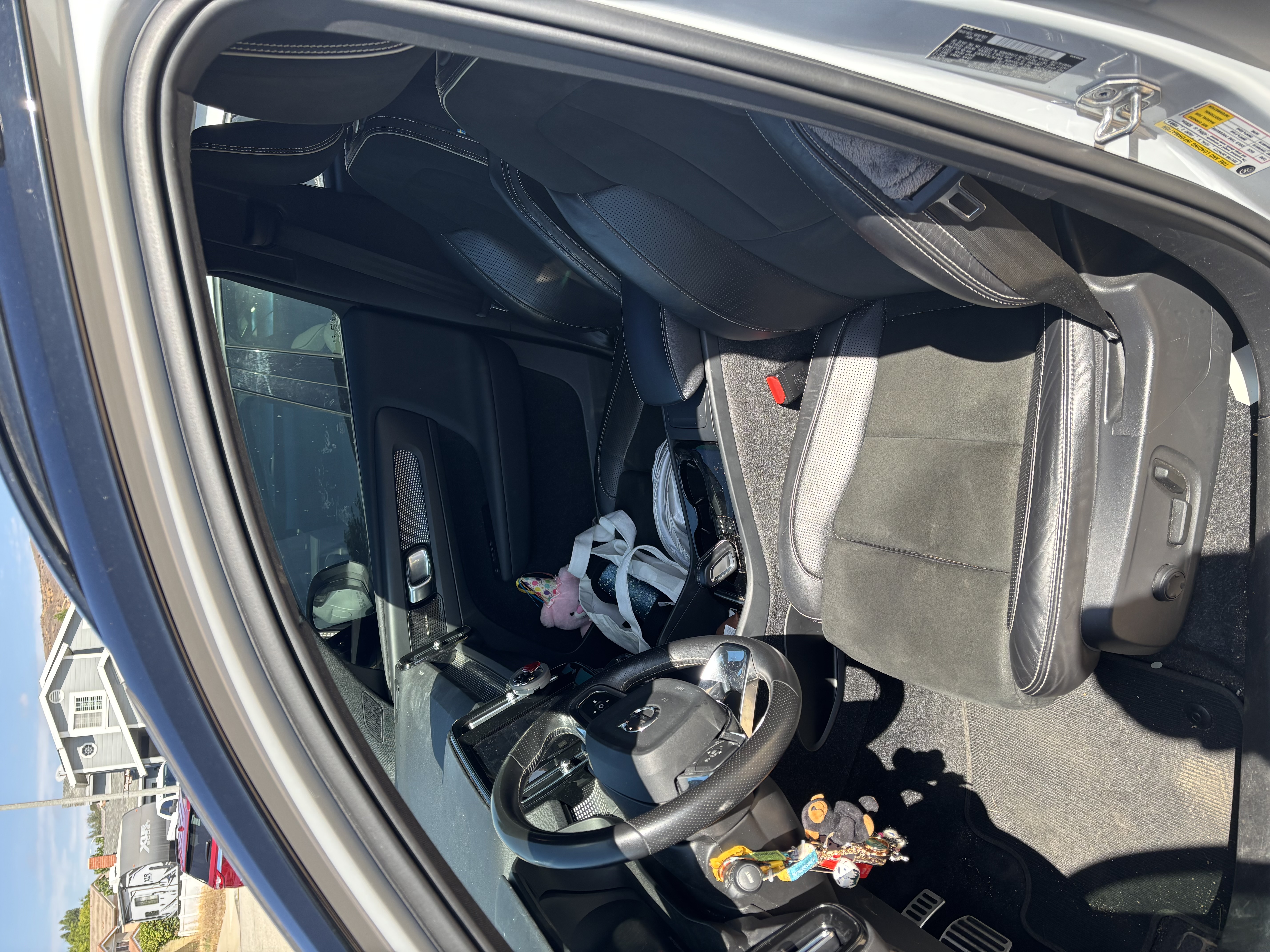 Used 2021 Volvo XC40 P8 Recharge AWD/4WD image 5