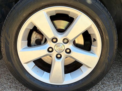 Used 2005 Lexus RX 330 FWD image 12