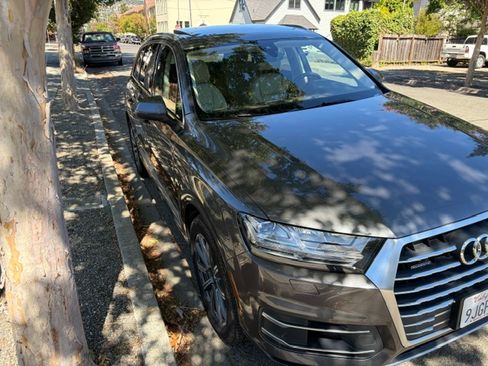 Used 2019 Audi Q7 3.0T Premium Plus w/ Premium Plus Package AWD/4WD image 5