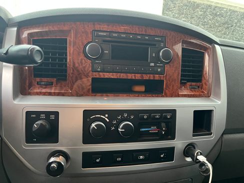 Used 2007 Dodge Ram 3500 Truck Laramie image 8