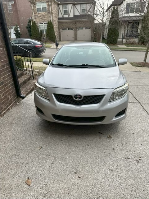 Used 2010 Toyota Corolla LE w/ LE EVP Pkg #1 FWD image 2