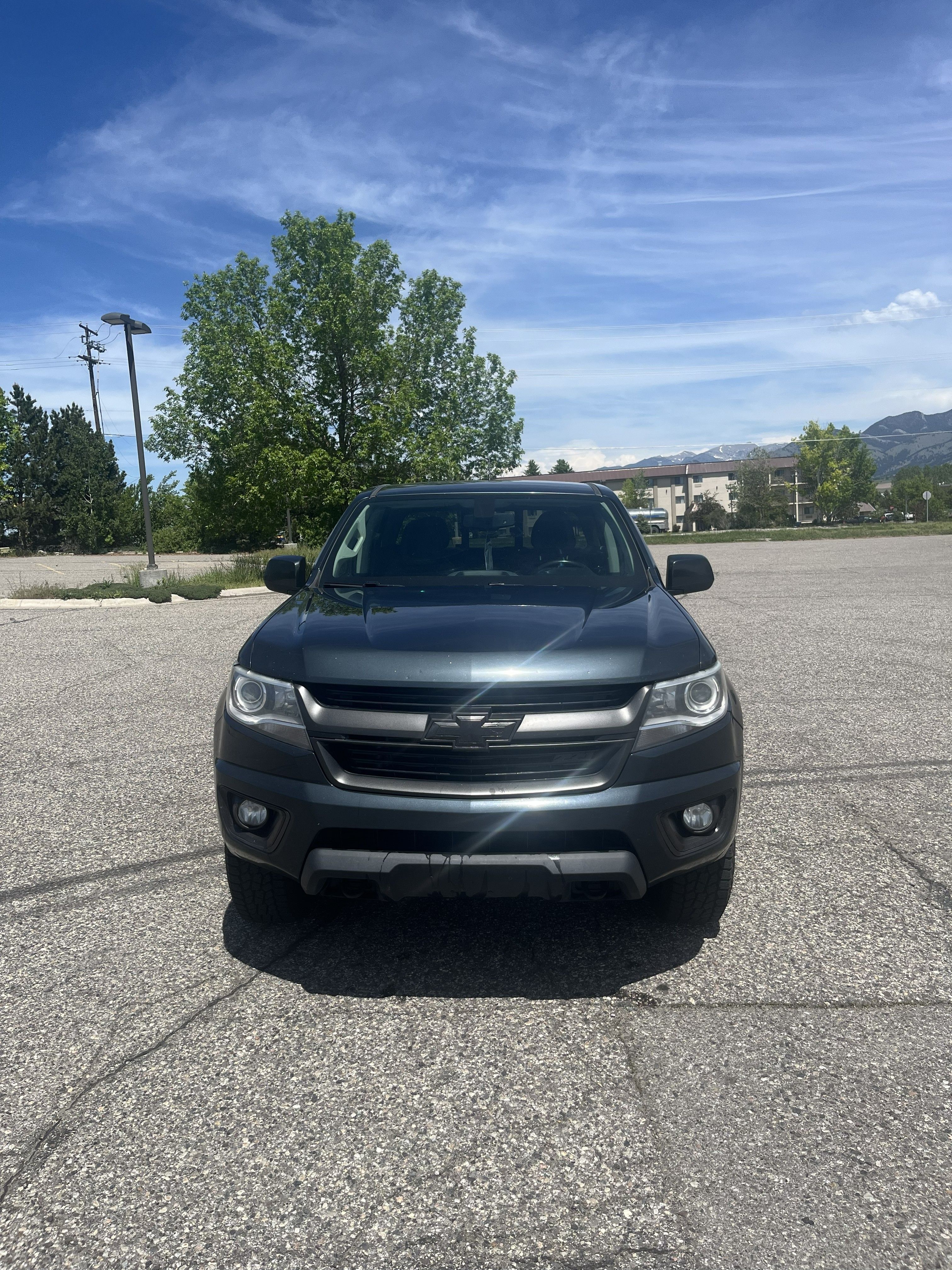 Used 2017 Chevrolet Colorado Z71 AWD/4WD image 1