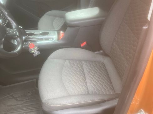 Used 2018 Chevrolet Equinox LT image 14