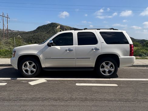 Used 2013 Chevrolet Tahoe LTZ image 10