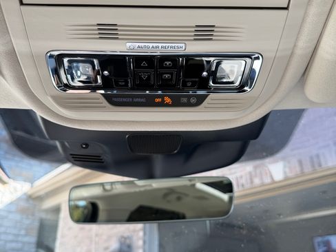 Used 2023 Lincoln Aviator Black Label w/ Dynamic Handling Package image 12