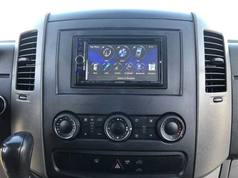 Used 2013 Mercedes-Benz Sprinter 2500 image 19