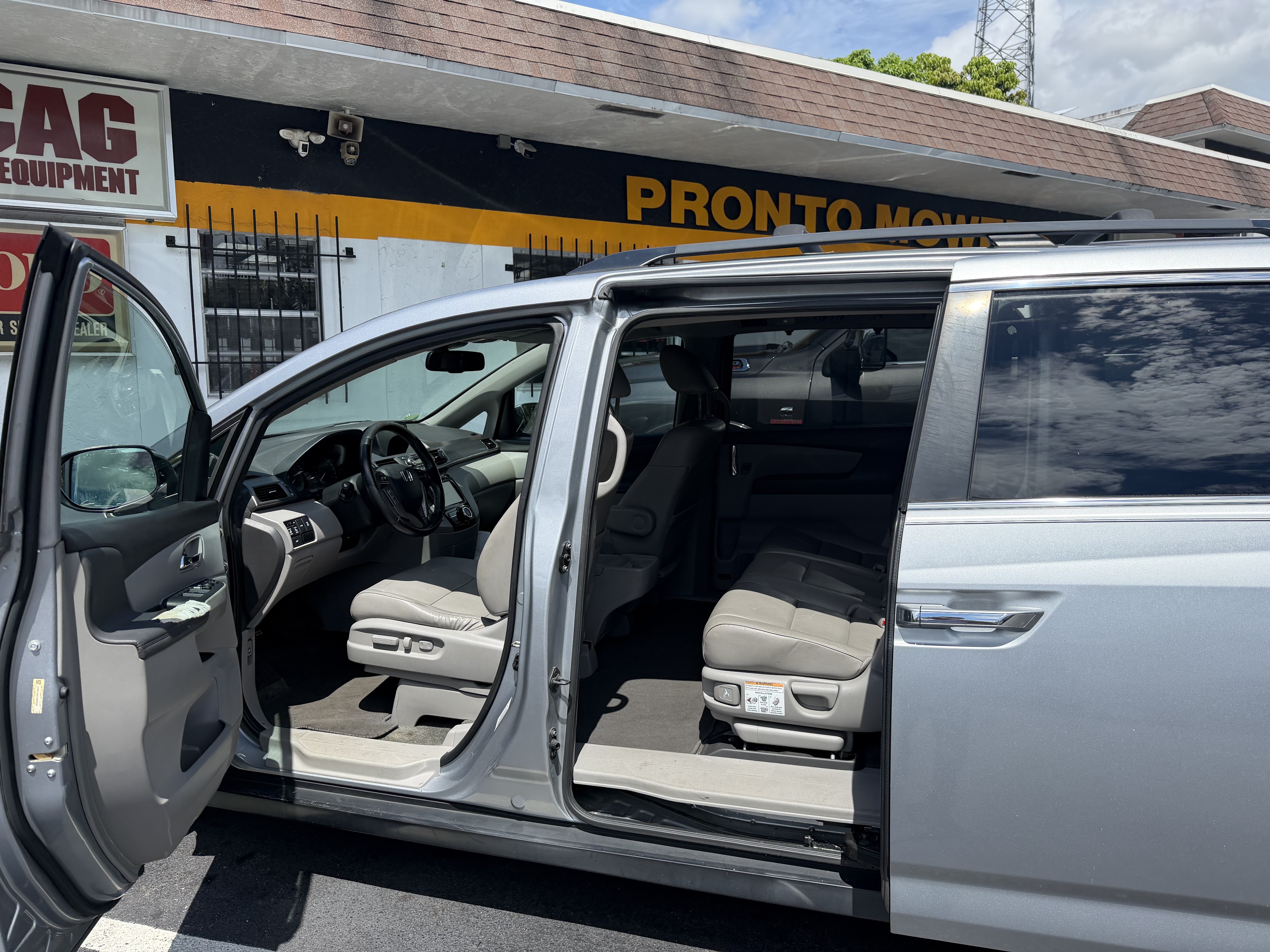 Used 2016 Honda Odyssey EX-L image 9