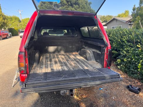Used 2004 GMC Sierra 1500 SLE RWD image 9