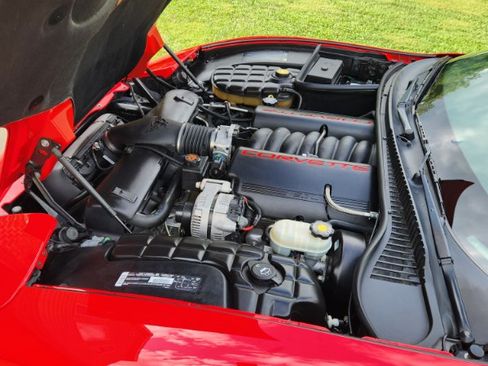 Used 2002 Chevrolet Corvette Convertible w/ Preferred Equipment Group1 image 6