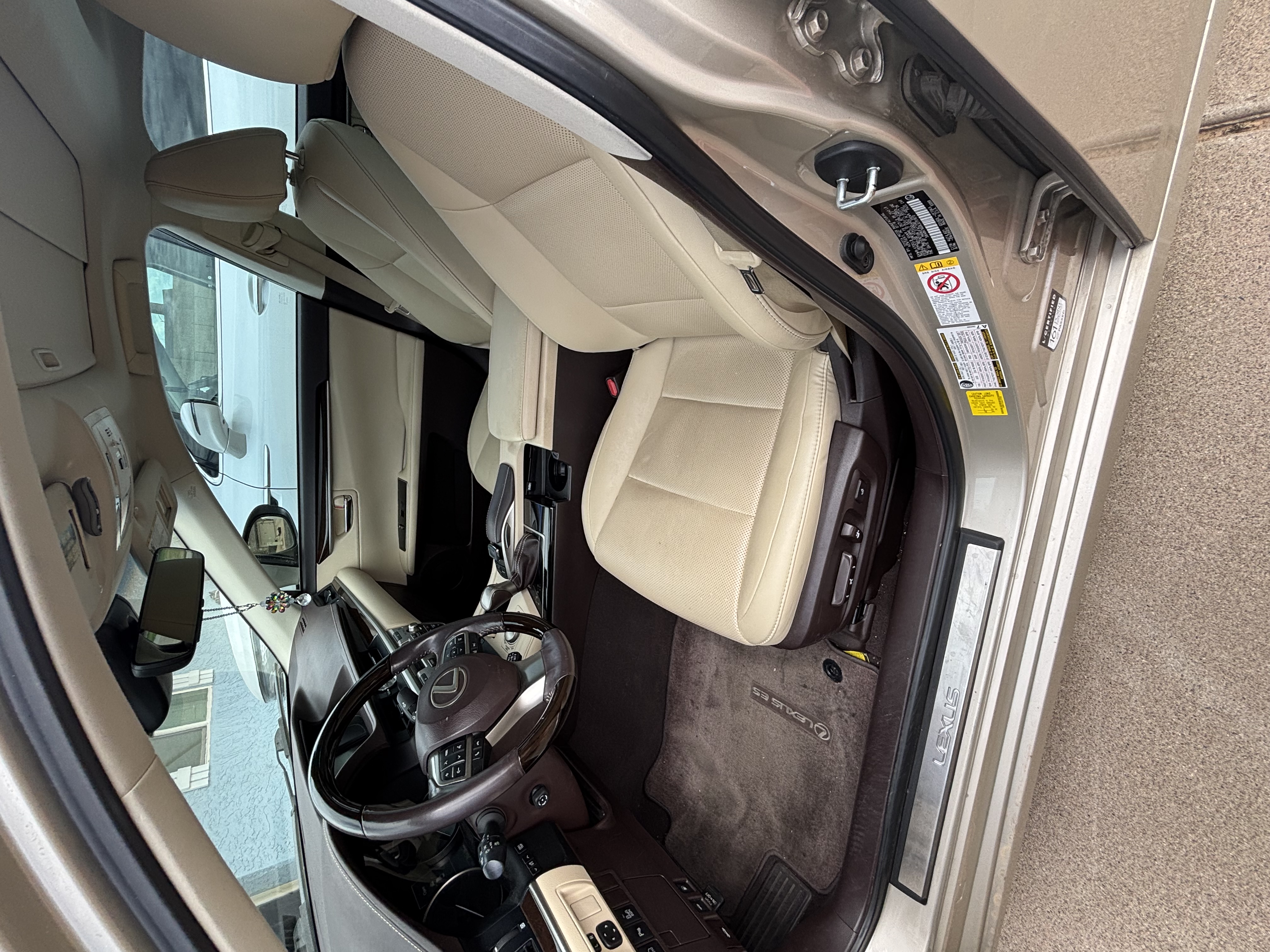 Used 2018 Lexus ES 350 w/ Navigation System Package FWD image 4