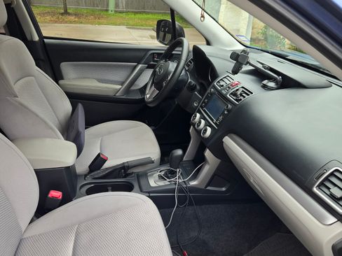 Used 2018 Subaru Forester 2.5i w/ Alloy Wheel Package image 15