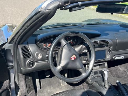 Used 2003 Porsche 911 Carrera image 15