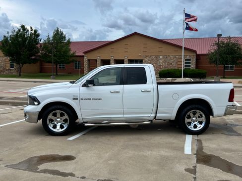 Used 2012 RAM 1500 Laramie RWD image 4