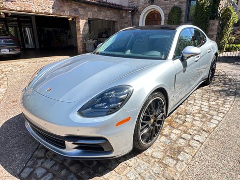 Used 2018 Porsche Panamera 4S AWD/4WD image 12