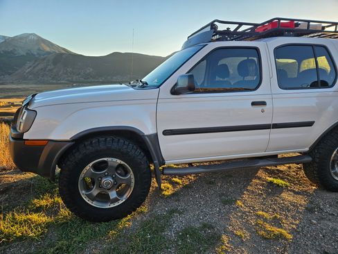 Used 2004 Nissan Xterra SE S/C w/ (SRF) Sunroof Pkg image 9