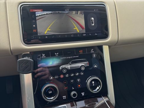 Used 2018 Land Rover Range Rover Long Wheelbase Supercharged image 15