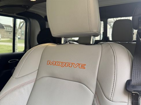 Used 2021 Jeep Gladiator Mojave image 11