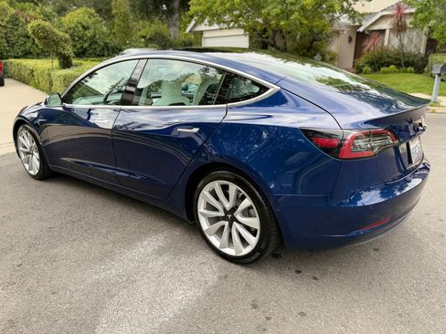 Used 2018 Tesla Model 3 Long Range AWD/4WD image 6