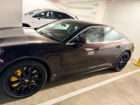 Used 2019 Porsche Panamera Turbo image 12