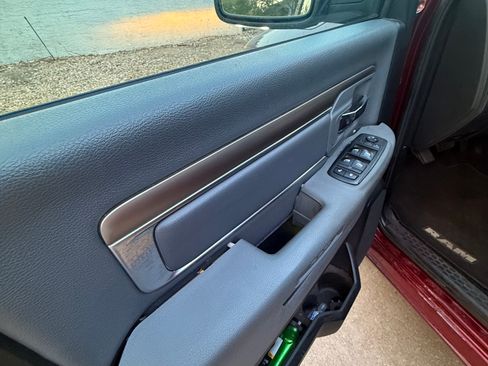 Used 2017 RAM 1500 Big Horn image 10