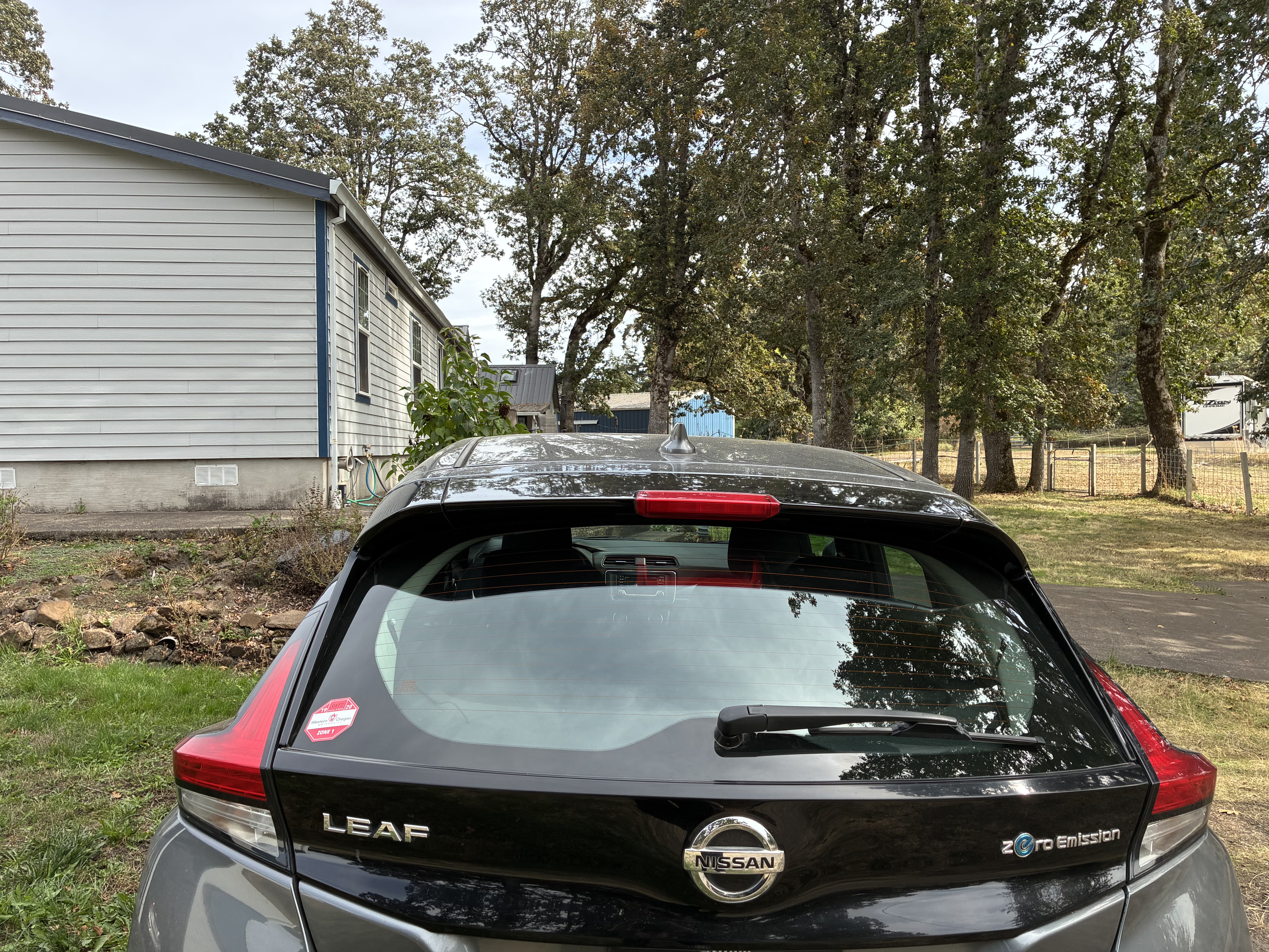 Used 2018 Nissan Leaf S w/ S Charge Package FWD image 5