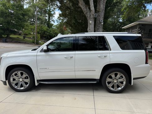 Used 2016 GMC Yukon Denali w/ Open Road Package AWD/4WD image 5