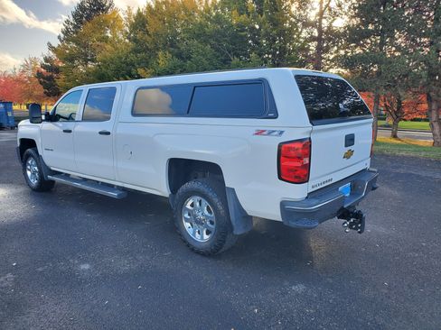 Used 2015 Chevrolet Silverado 2500 LT w/ Z71 Package, Off-Road image 8