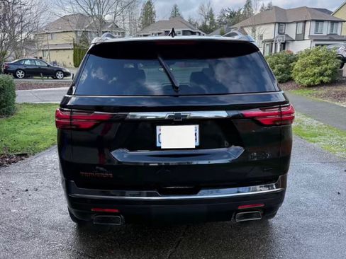 Used 2022 Chevrolet Traverse Premier w/ Redline Edition image 8