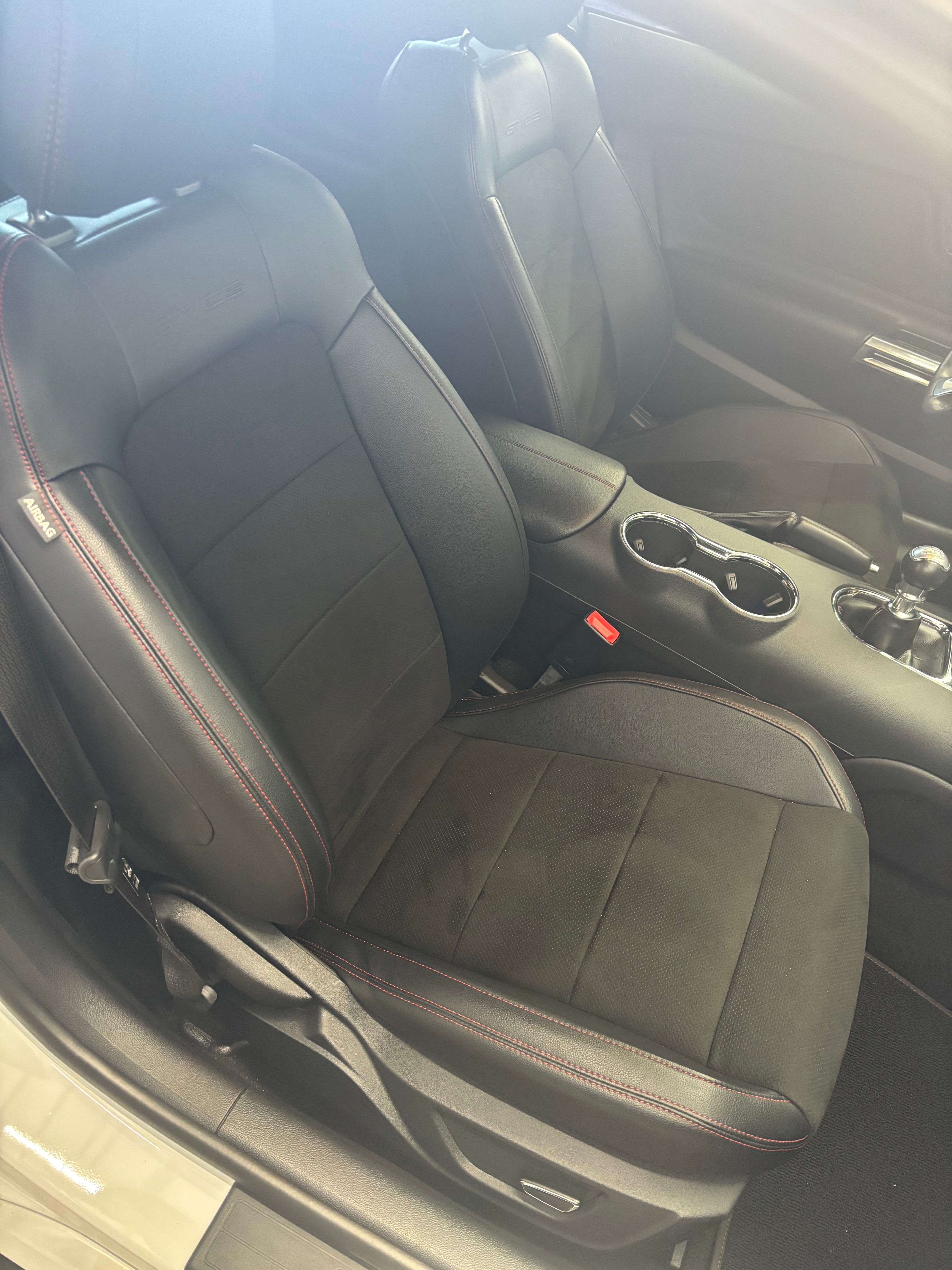 Used 2016 Ford Mustang GT Premium w/ Equipment Group 401A RWD image 11