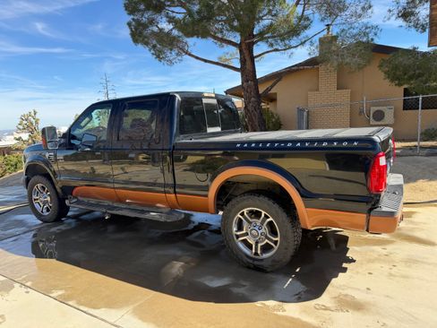 Used 2008 Ford F250 Harley-Davidson image 1