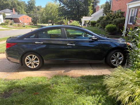 Used 2011 Hyundai Sonata Limited w/ Navigation Pkg 5 FWD image 4