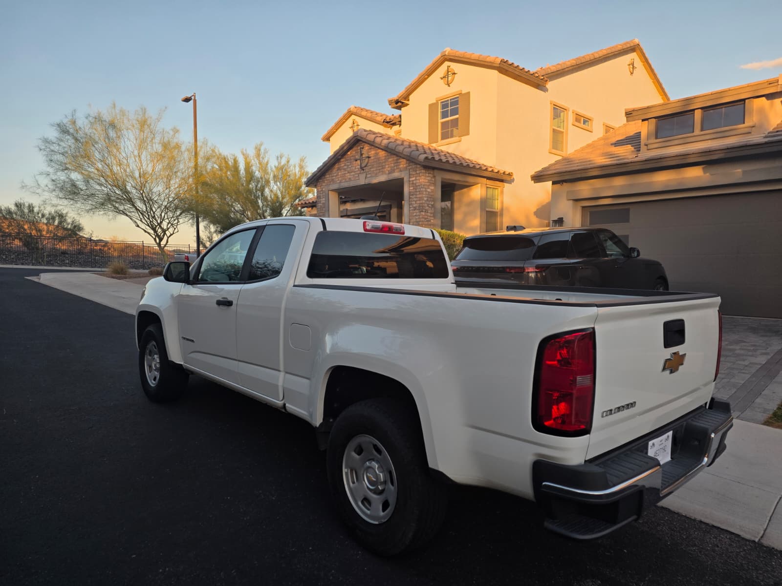 Used 2019 Chevrolet Colorado W/T w/ WT Convenience Package RWD image 8