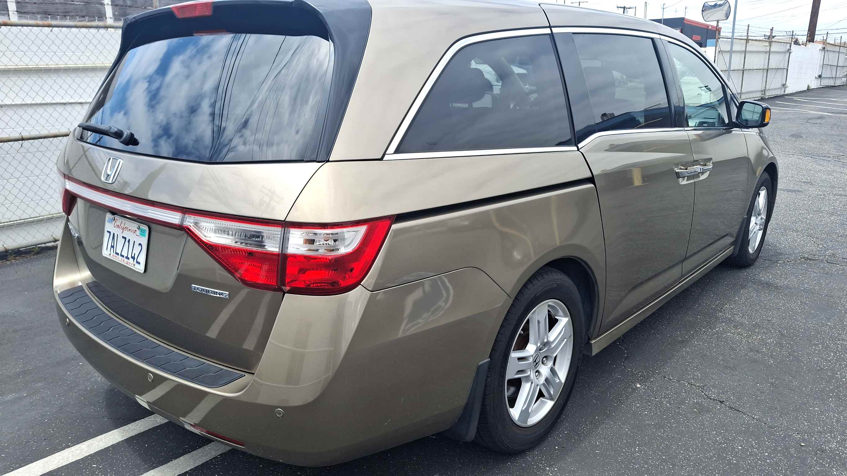 Used 2013 Honda Odyssey Touring Elite image 5