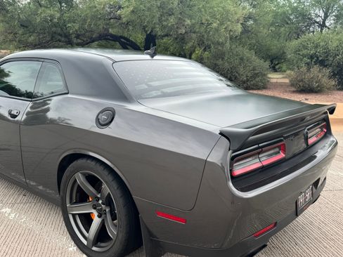 Used 2019 Dodge Challenger SRT Hellcat Redeye image 2