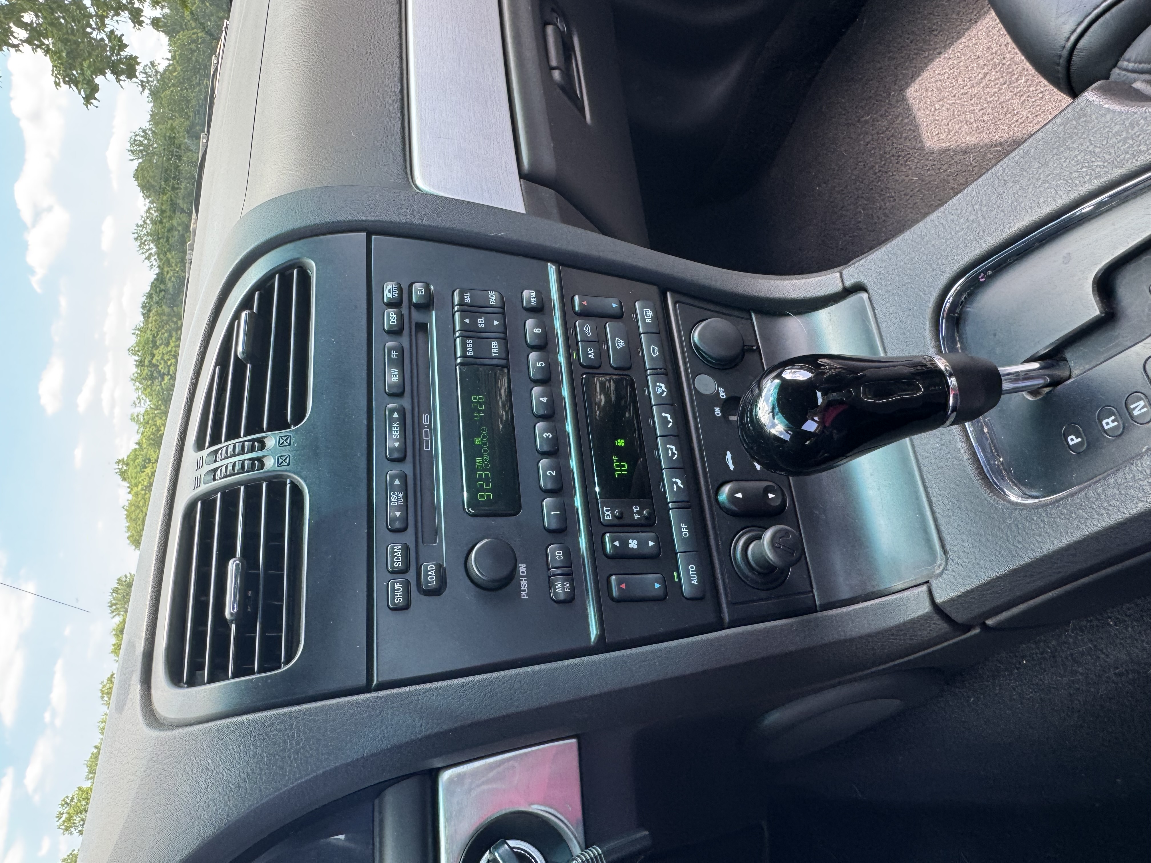 Used 2002 Ford Thunderbird RWD image 13
