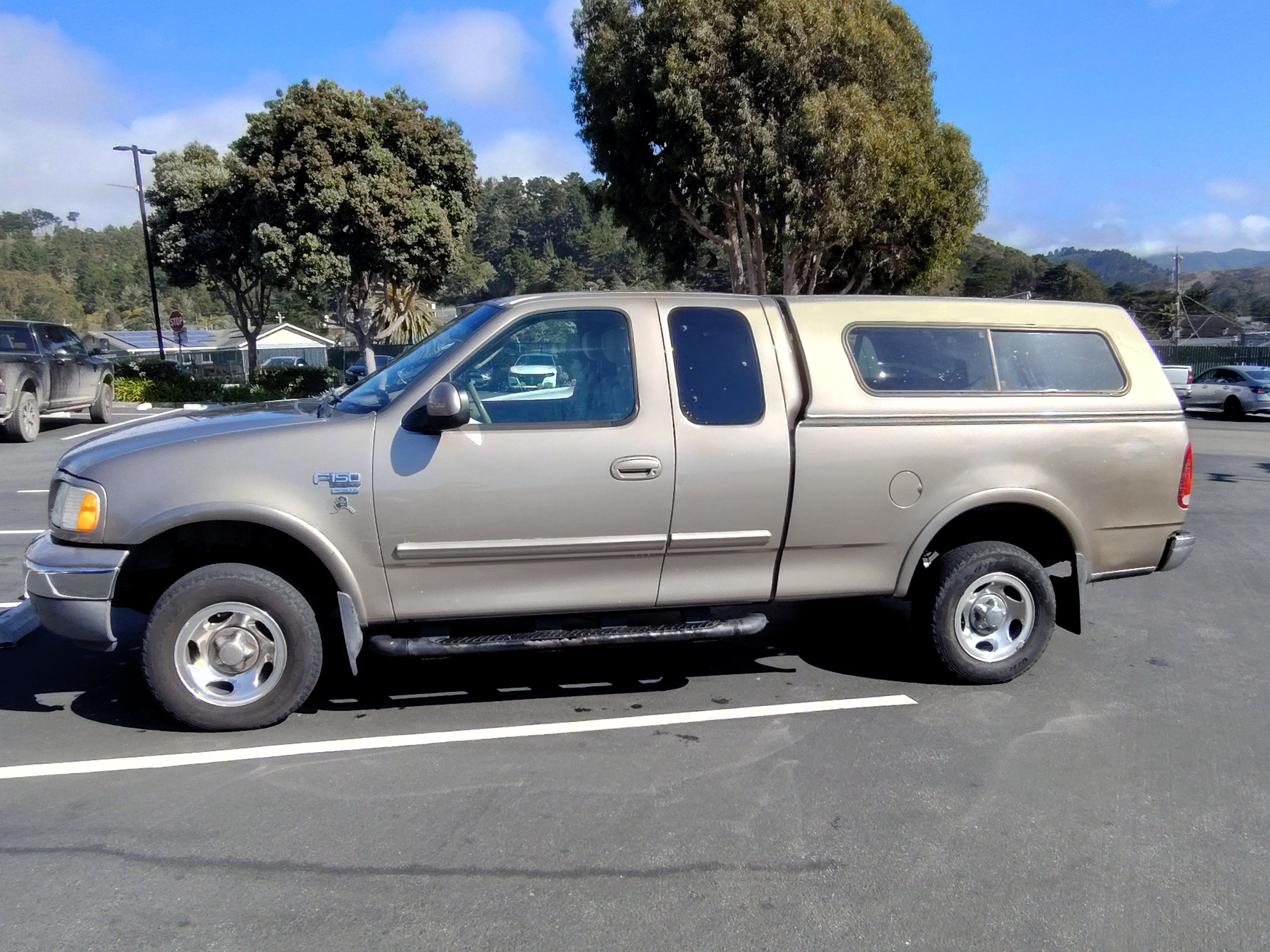 Used 2003 Ford F150 XL AWD/4WD image 1