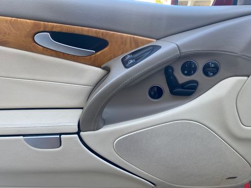 Used 2005 Mercedes-Benz SL 500 image 21