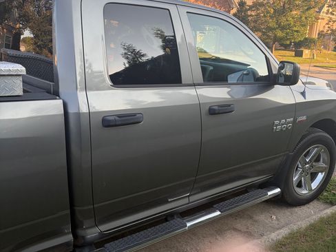 Used 2013 RAM 1500 Express RWD image 8