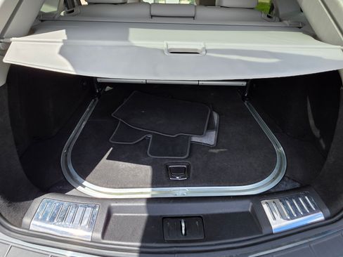 Used 2016 Cadillac SRX Luxury image 14