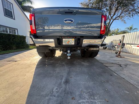 Used 2023 Ford F350 Lariat w/ Lariat Ultimate Package image 13