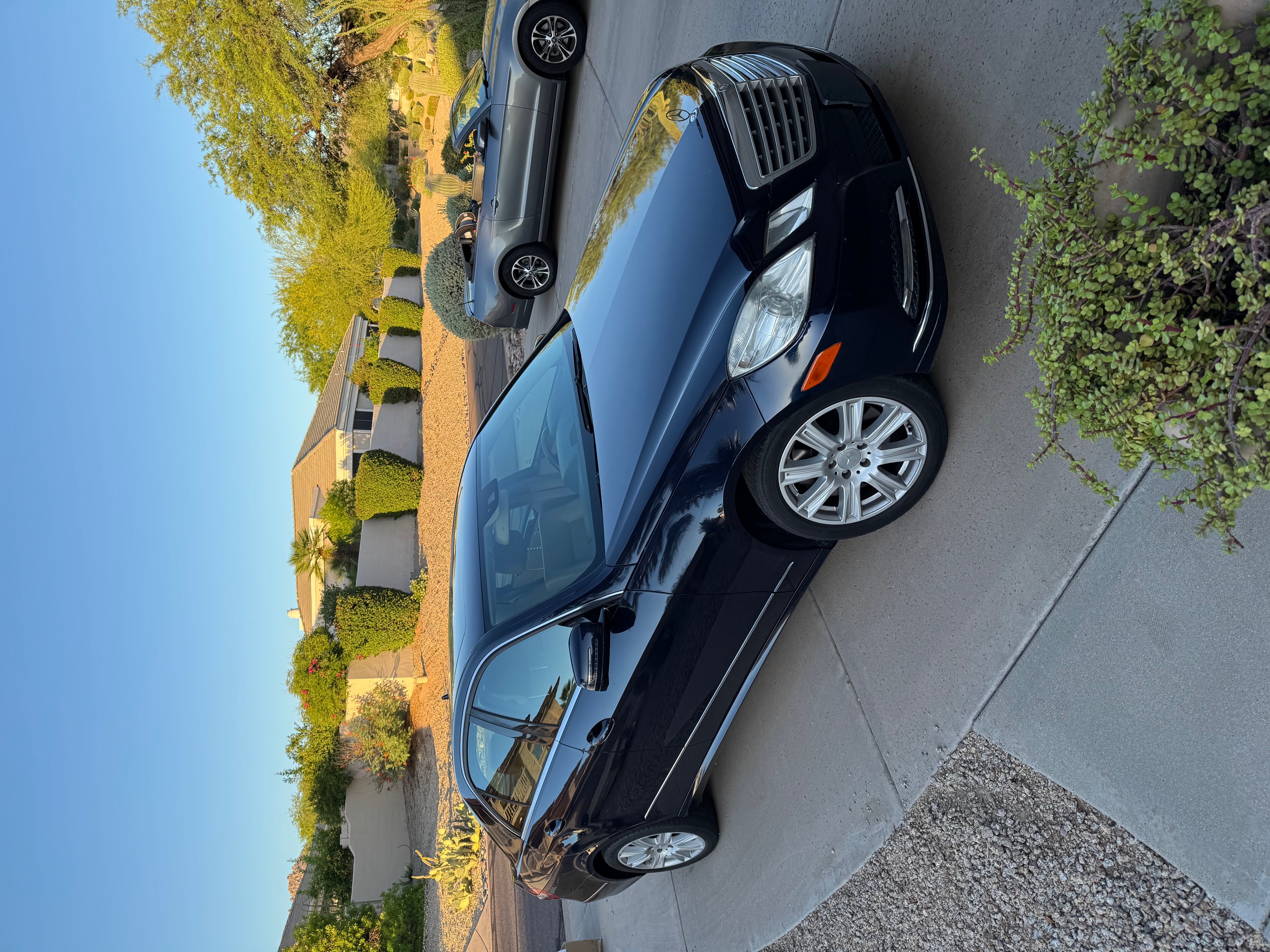 Used 2013 Mercedes-Benz E 350 4MATIC Sedan image 1