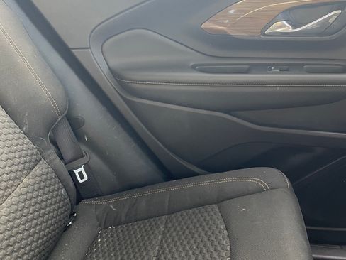 Used 2018 GMC Terrain SLE image 22