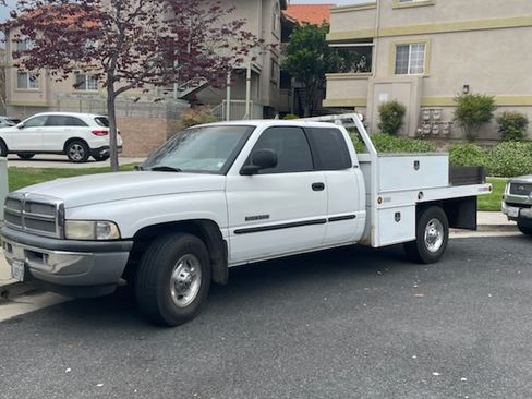 Used 2001 Dodge Ram 2500 Truck 2WD Quad Cab image 4