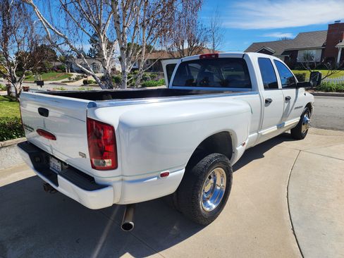 Used 2004 Dodge Ram 3500 Truck SLT w/ Sport Appearance Group image 9