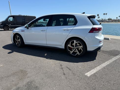 Used 2024 Volkswagen GTI SE FWD image 4