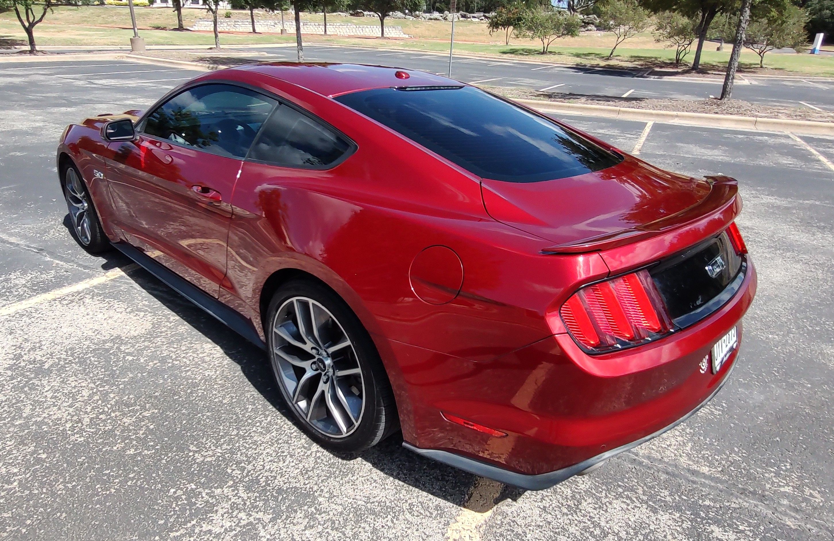 Used 2017 Ford Mustang GT Premium RWD image 5