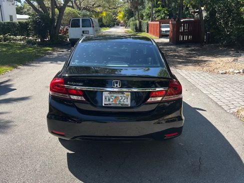 Used 2013 Honda Civic LX image 5