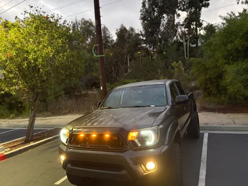 Used 2013 Toyota Tacoma PreRunner image 15